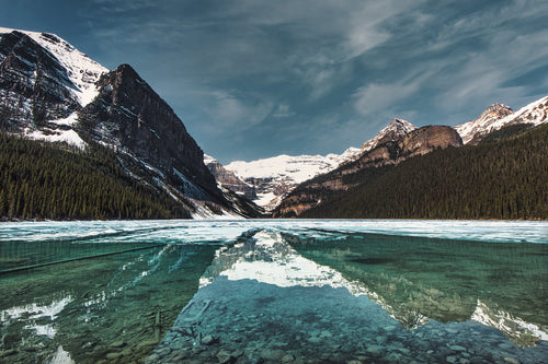 lake louise in banff canada